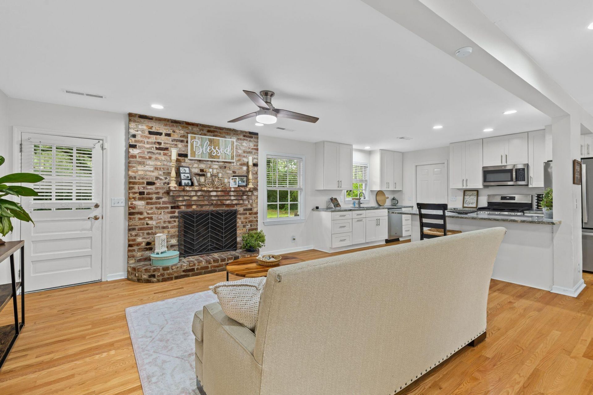 1775 Balfoure Drive Photo 7
