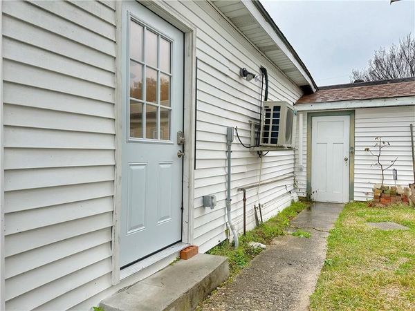 4500 BANKS Street , New Orleans, LA 70119