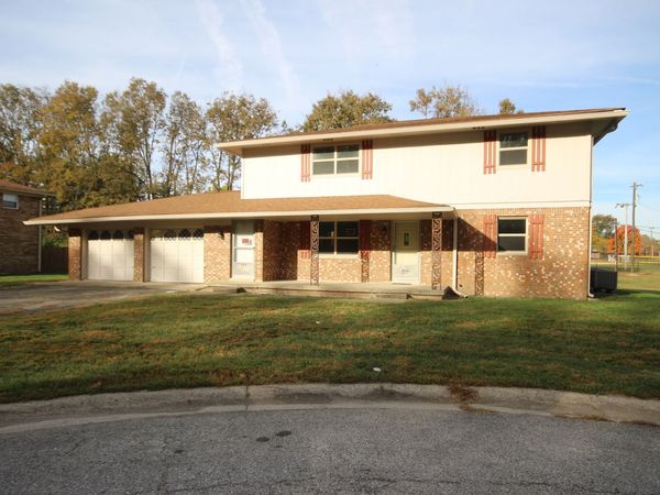 960 Valley View Drive , Plainfield, IN 46168