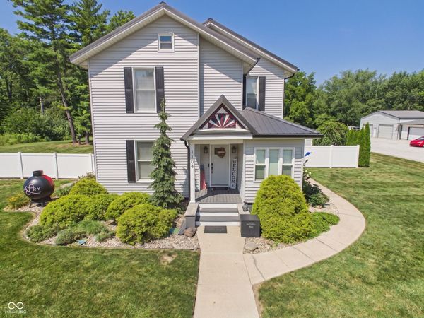 1104 S Harrison Street , Alexandria, IN 46001