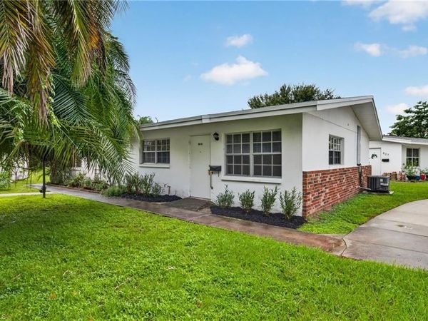825 Courtington LN, Unit 2, FORT MYERS, FL 33919