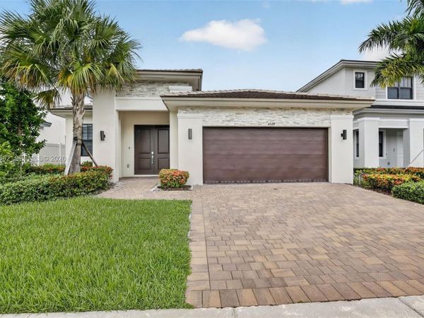4574 SW 173rd Ave, Miramar, FL 33029