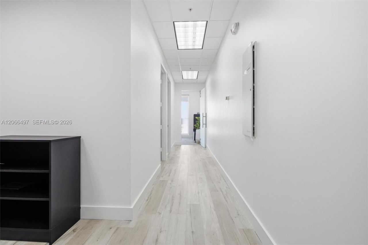 175 SW 7th St , Unit 1614, Miami, FL 33130 Photo