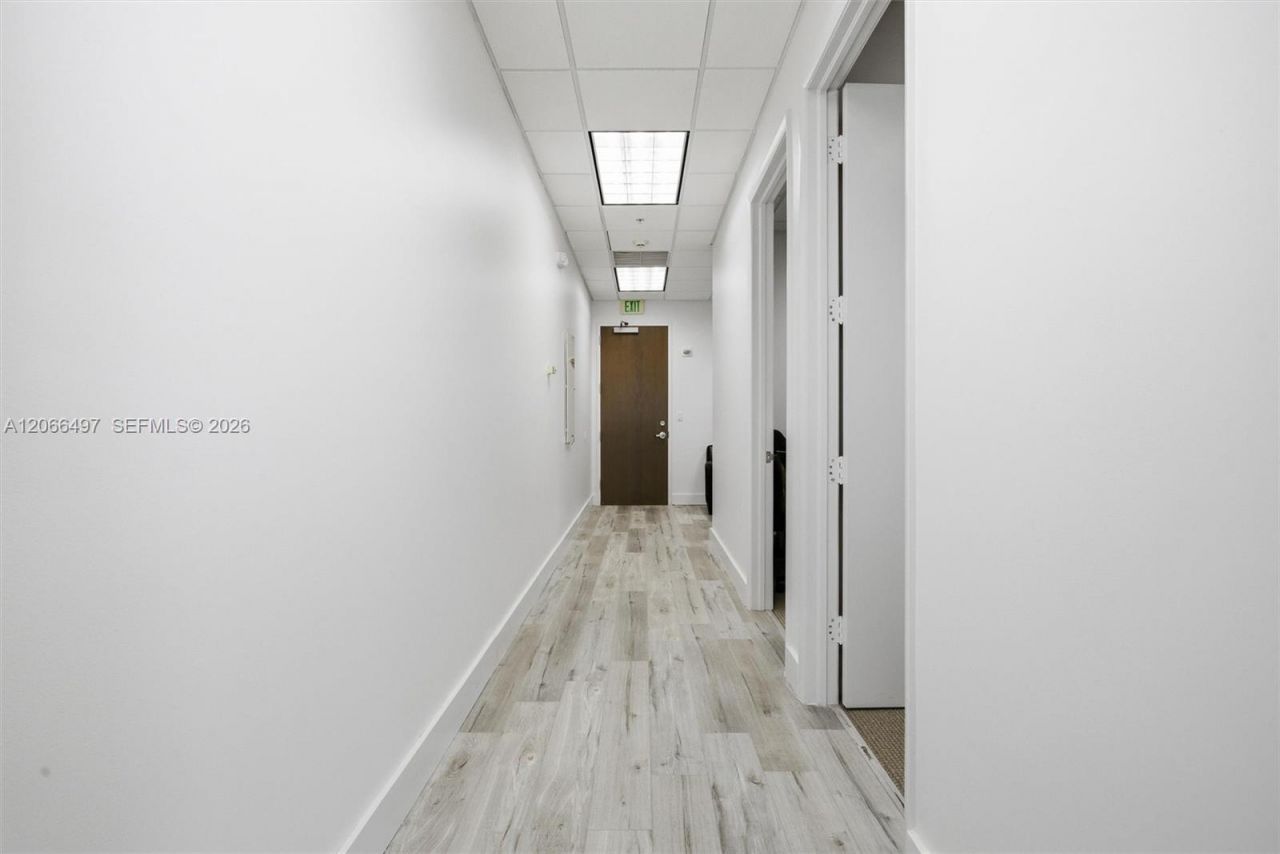 175 SW 7th St , Unit 1614, Miami, FL 33130 Photo