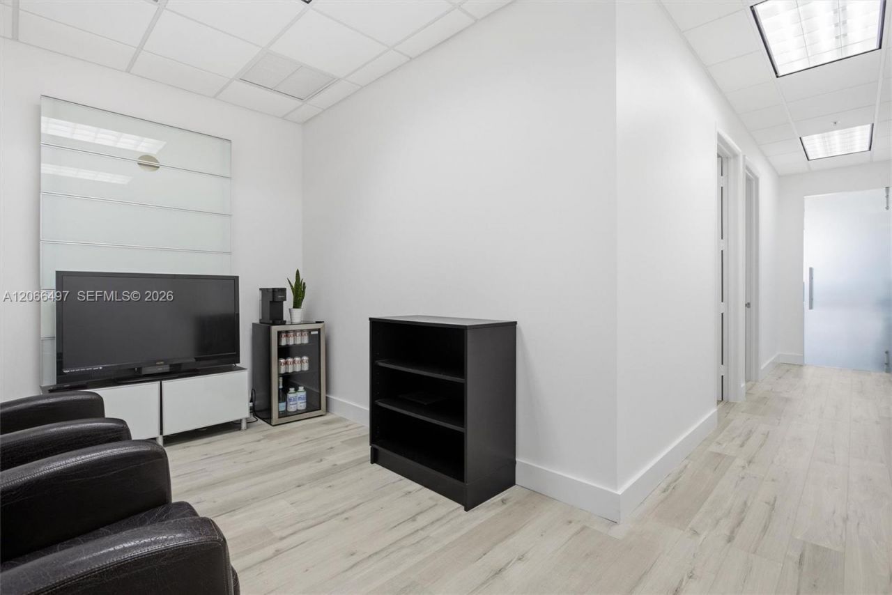 175 SW 7th St , Unit 1614, Miami, FL 33130 Photo