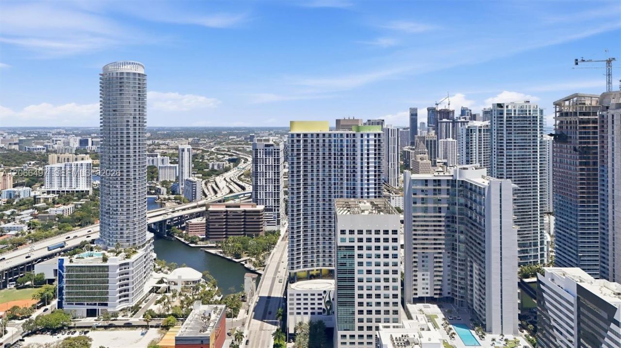 175 SW 7th St , Unit 1614, Miami, FL 33130 Photo