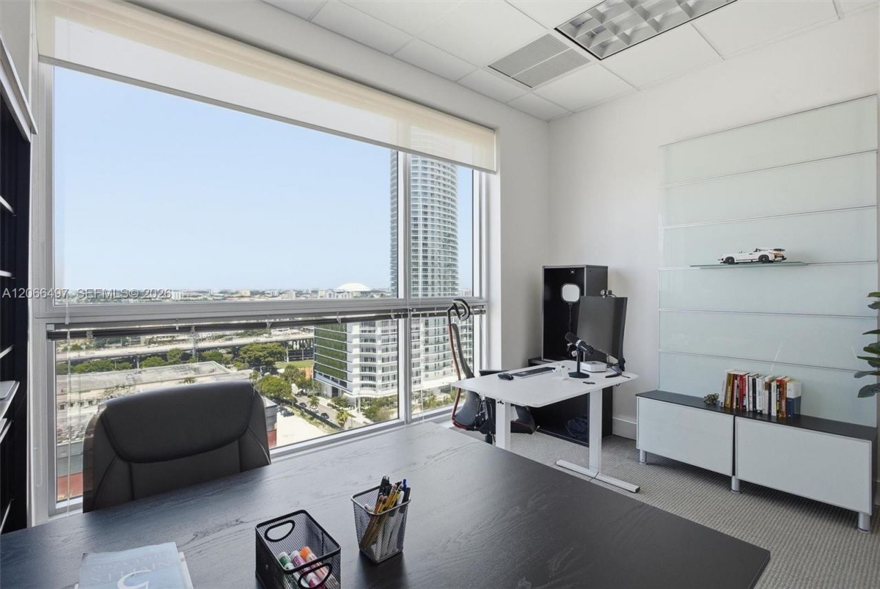 175 SW 7th St , Unit 1614, Miami, FL 33130 Photo