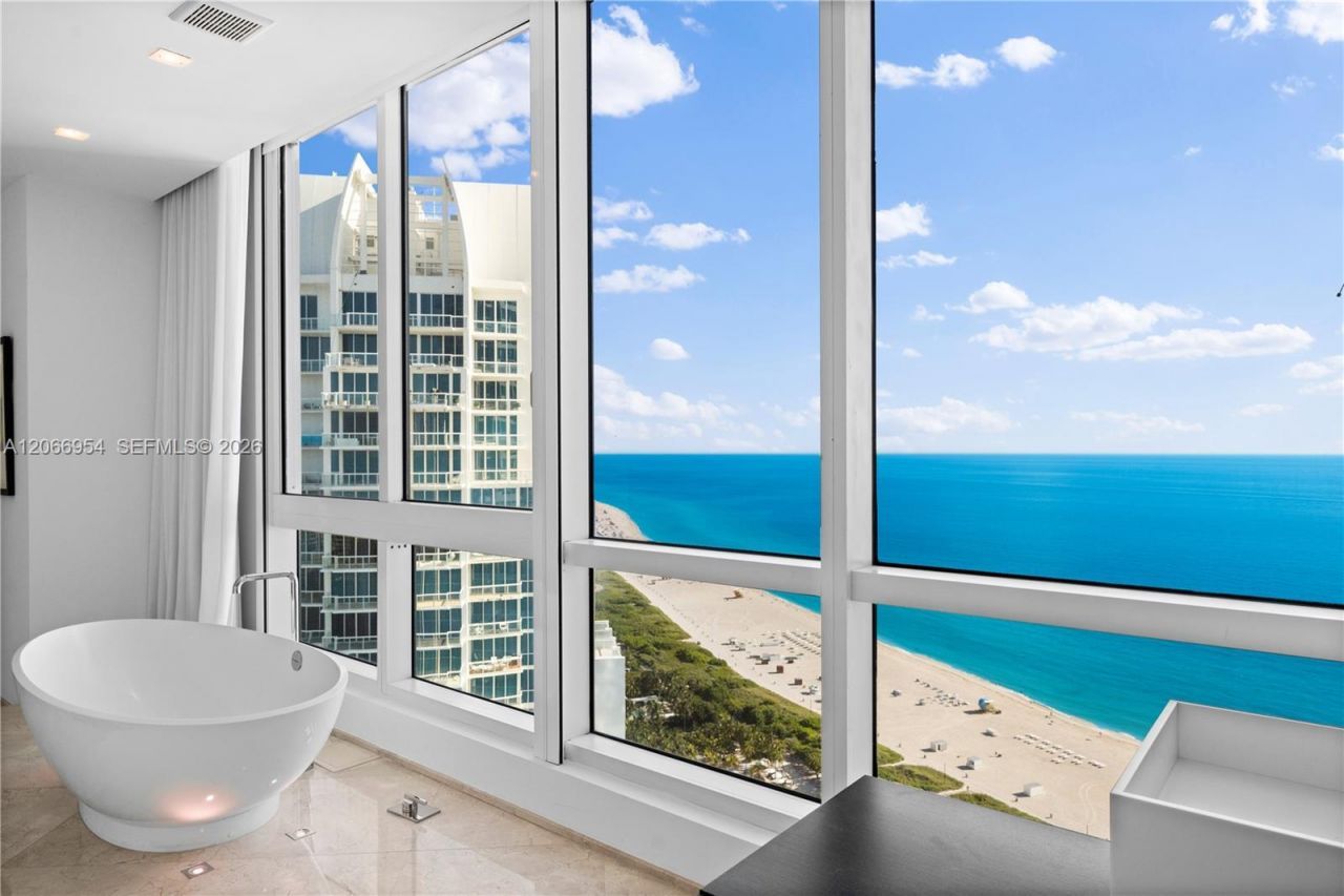 100 S Pointe Dr, Unit 3207, Miami Beach, FL 33139 Photo