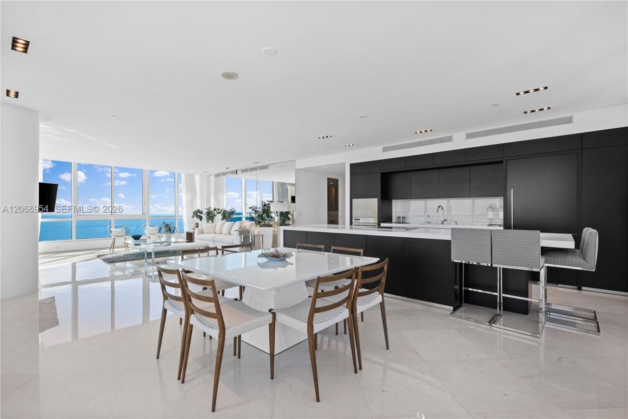 100 S Pointe Dr, Unit 3207, Miami Beach, FL 33139 Photo