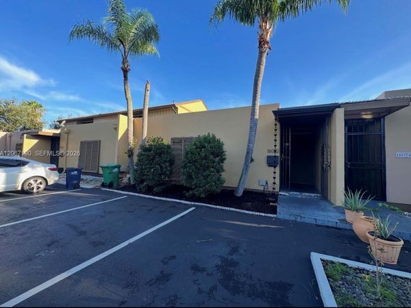 16022 Kilmarnock Dr , Unit 16022, Miami Lakes, FL 33014