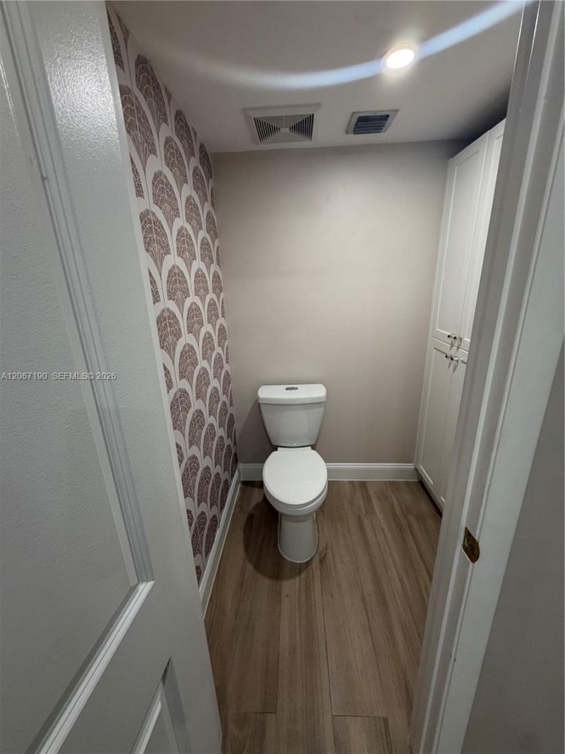 16022 Kilmarnock Dr, Unit 16022, Miami Lakes, FL 33014 Photo