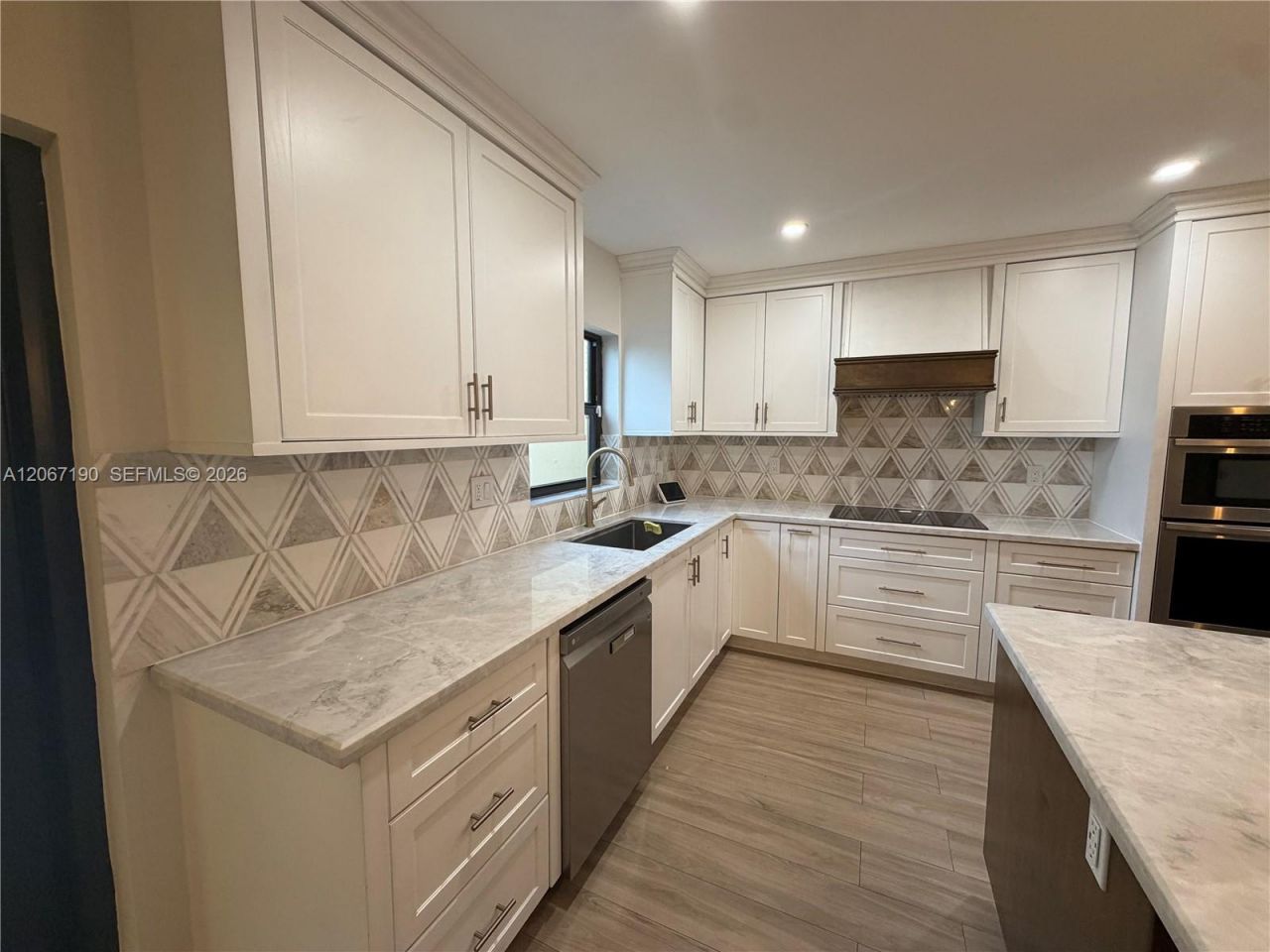16022 Kilmarnock Dr, Unit 16022, Miami Lakes, FL 33014 Photo