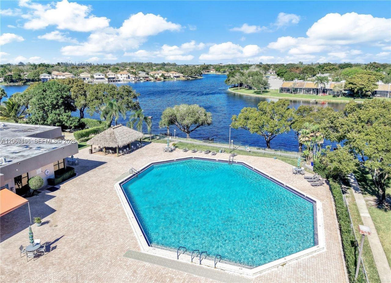 1101 Colony Point Cir , Unit 102, Pembroke Pines, FL 33026 Photo
