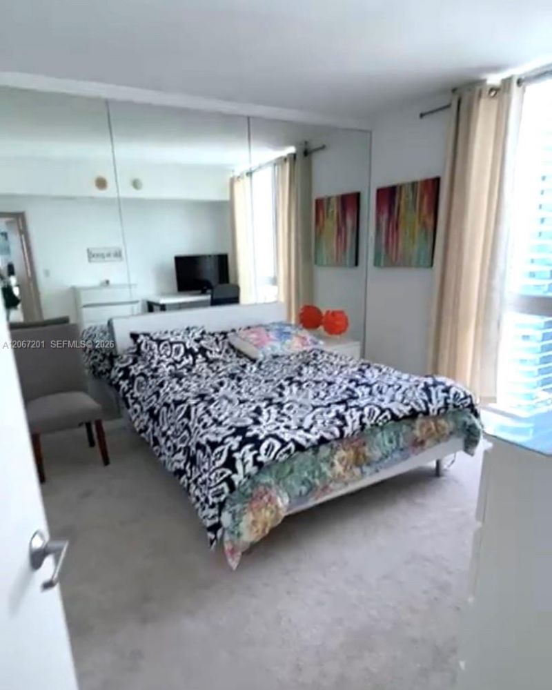 325 S Biscayne Blvd , Unit 4214, Miami, FL 33131 Photo