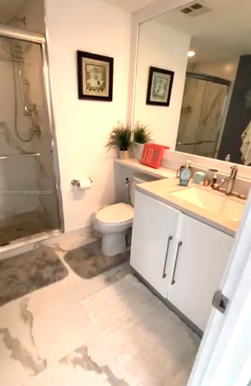 325 S Biscayne Blvd , Unit 4214, Miami, FL 33131 Photo