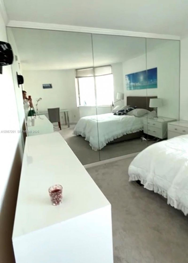 325 S Biscayne Blvd , Unit 4214, Miami, FL 33131 Photo