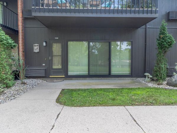 7 Zurich COURT, Unit #5, Lake Geneva, WI 53147