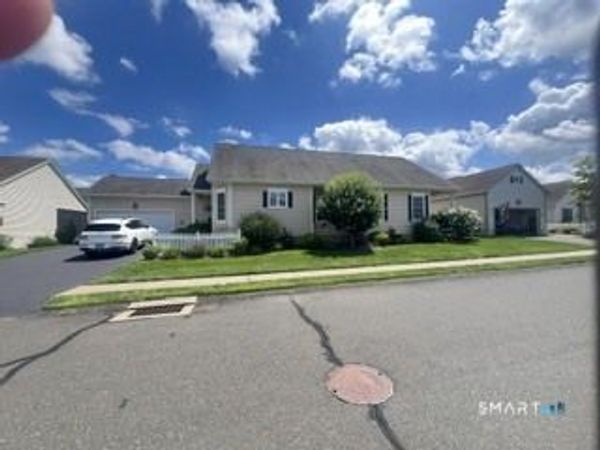 43 Ross, Unit 43, Windsor Locks, CT 06096