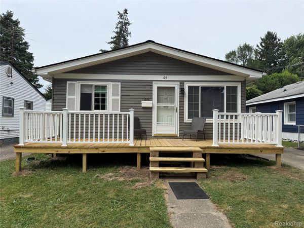 65 E Princeton Avenue , Waterford Township, Mi 48340