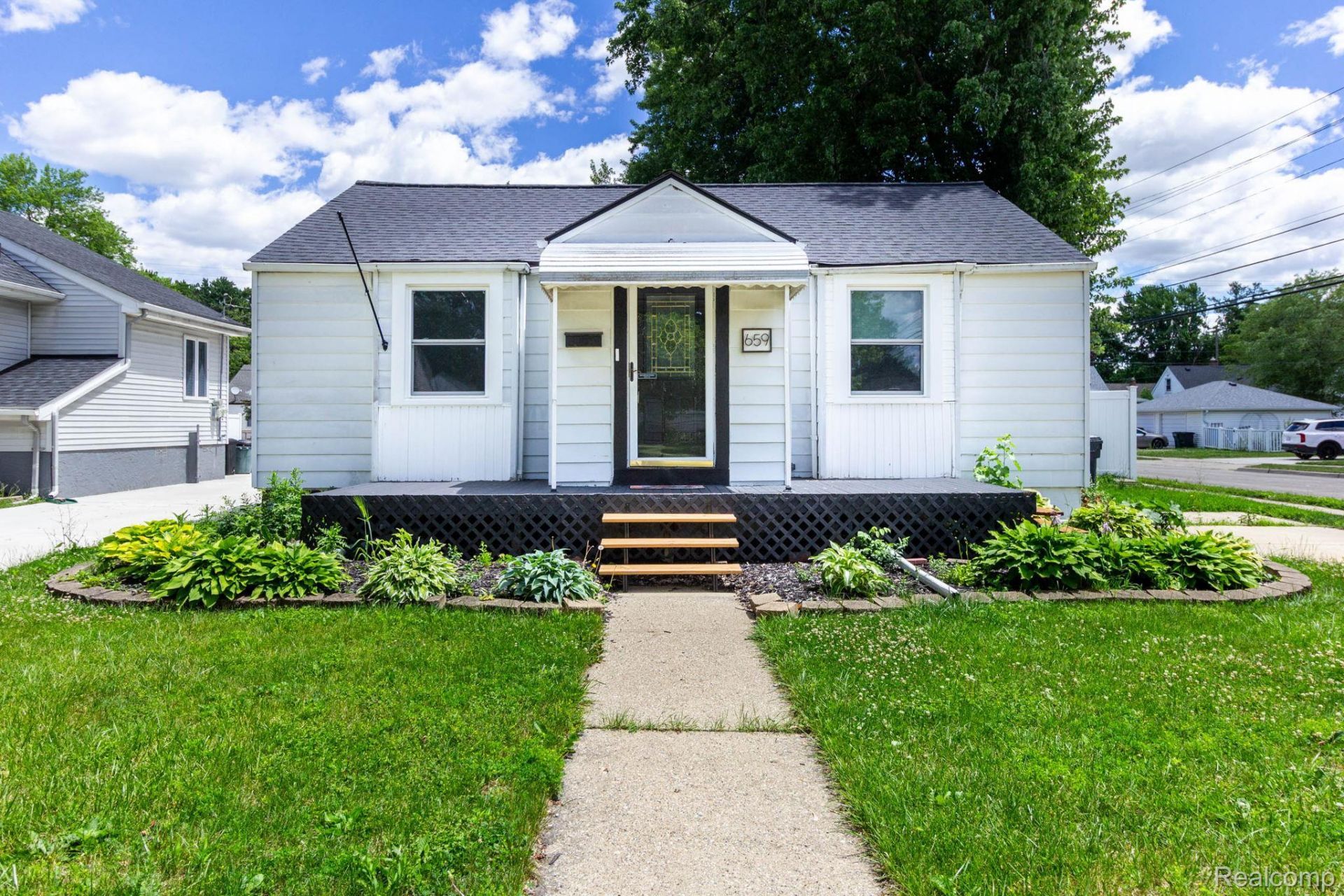 659 Gargantua Avenue, Clawson, Mi 48017 Main Photo