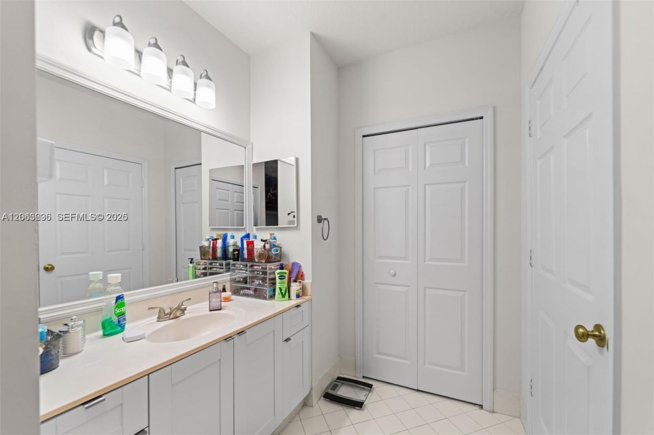 3220 NE 11th Dr , Homestead, FL 33033 Photo