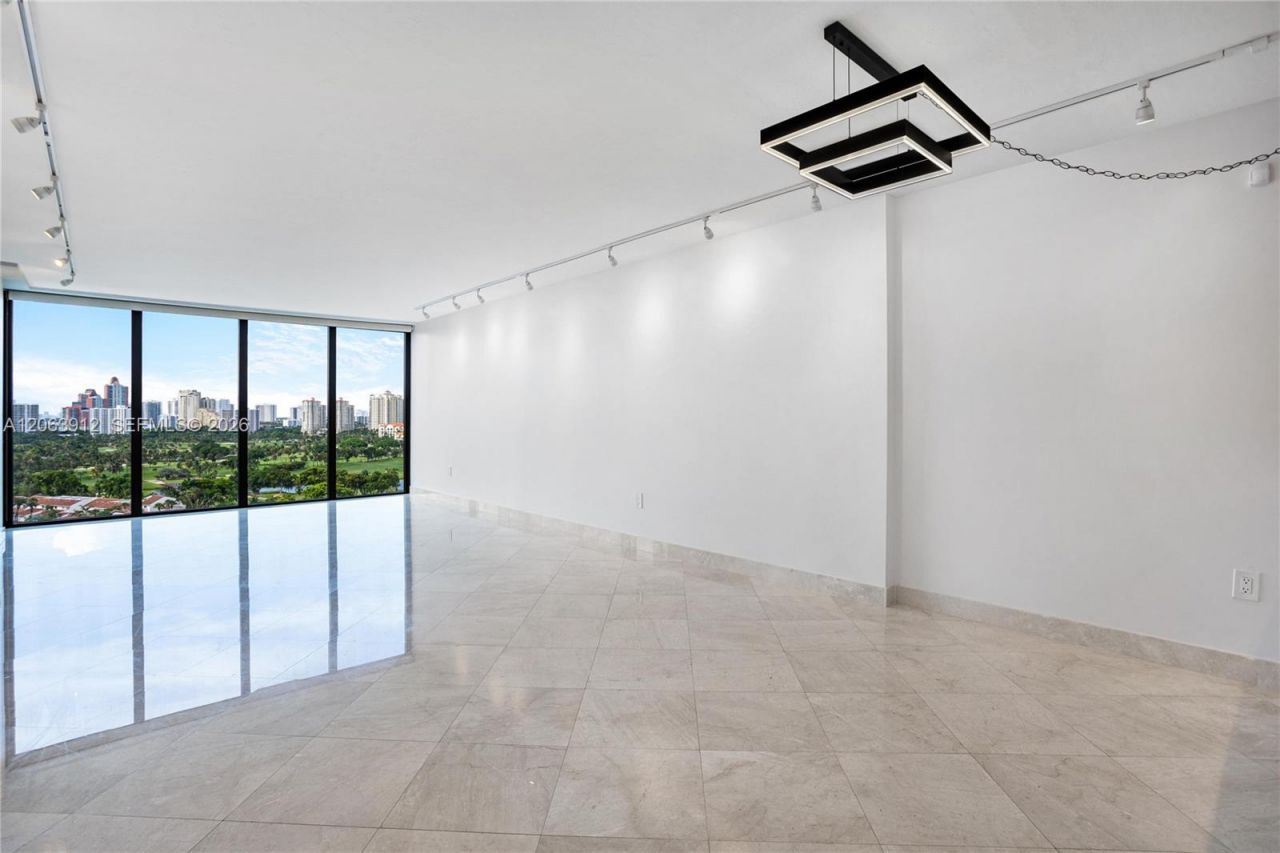 3375 N Country Club Dr, Unit 1605, Aventura, FL 33180 Photo
