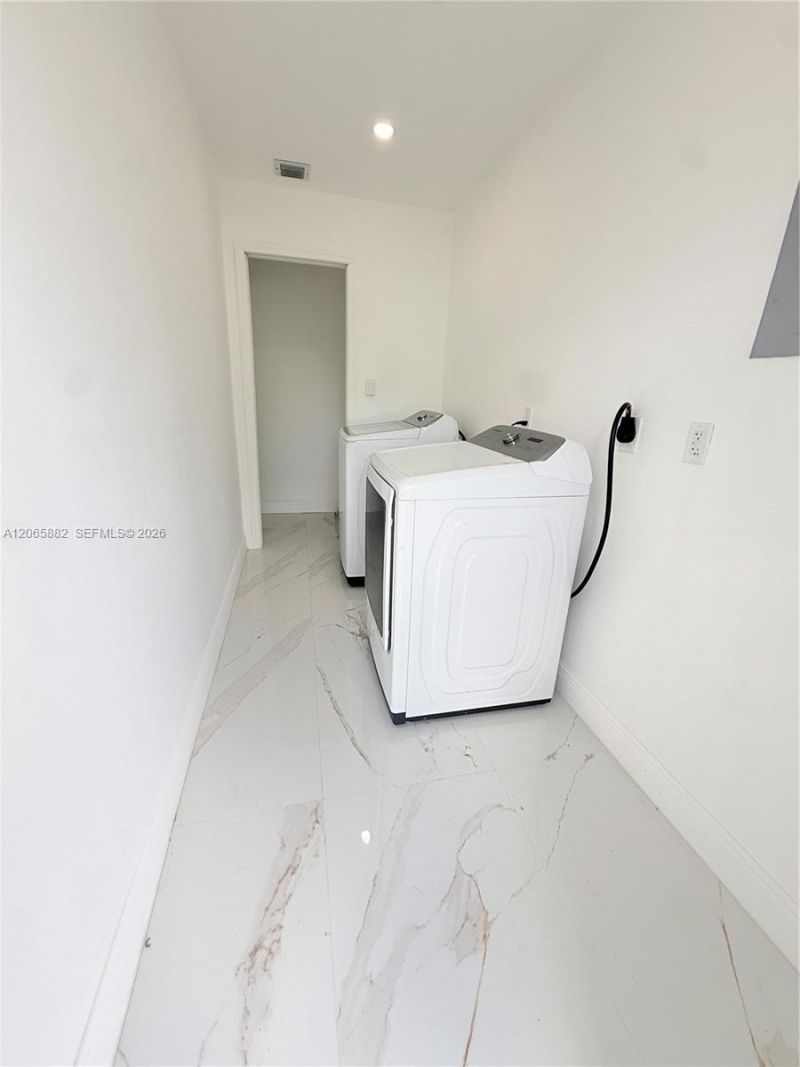 1606 NW 12th Ave , Fort Lauderdale, FL 33311 Photo