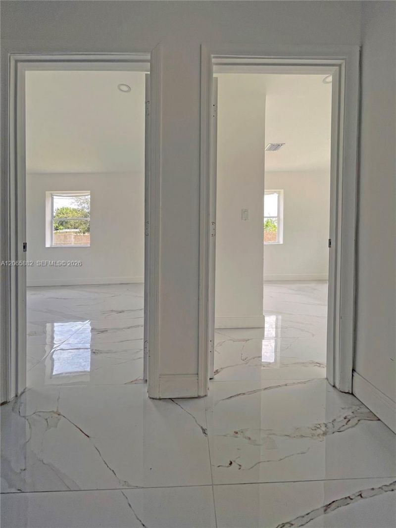 1606 NW 12th Ave , Fort Lauderdale, FL 33311 Photo