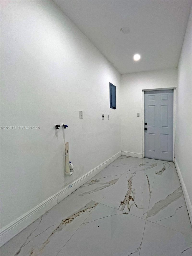 1606 NW 12th Ave , Fort Lauderdale, FL 33311 Photo