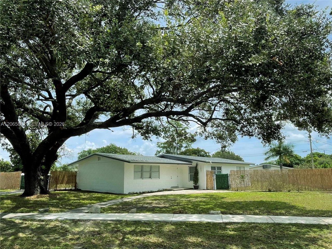 1606 NW 12th Ave , Fort Lauderdale, FL 33311 Photo