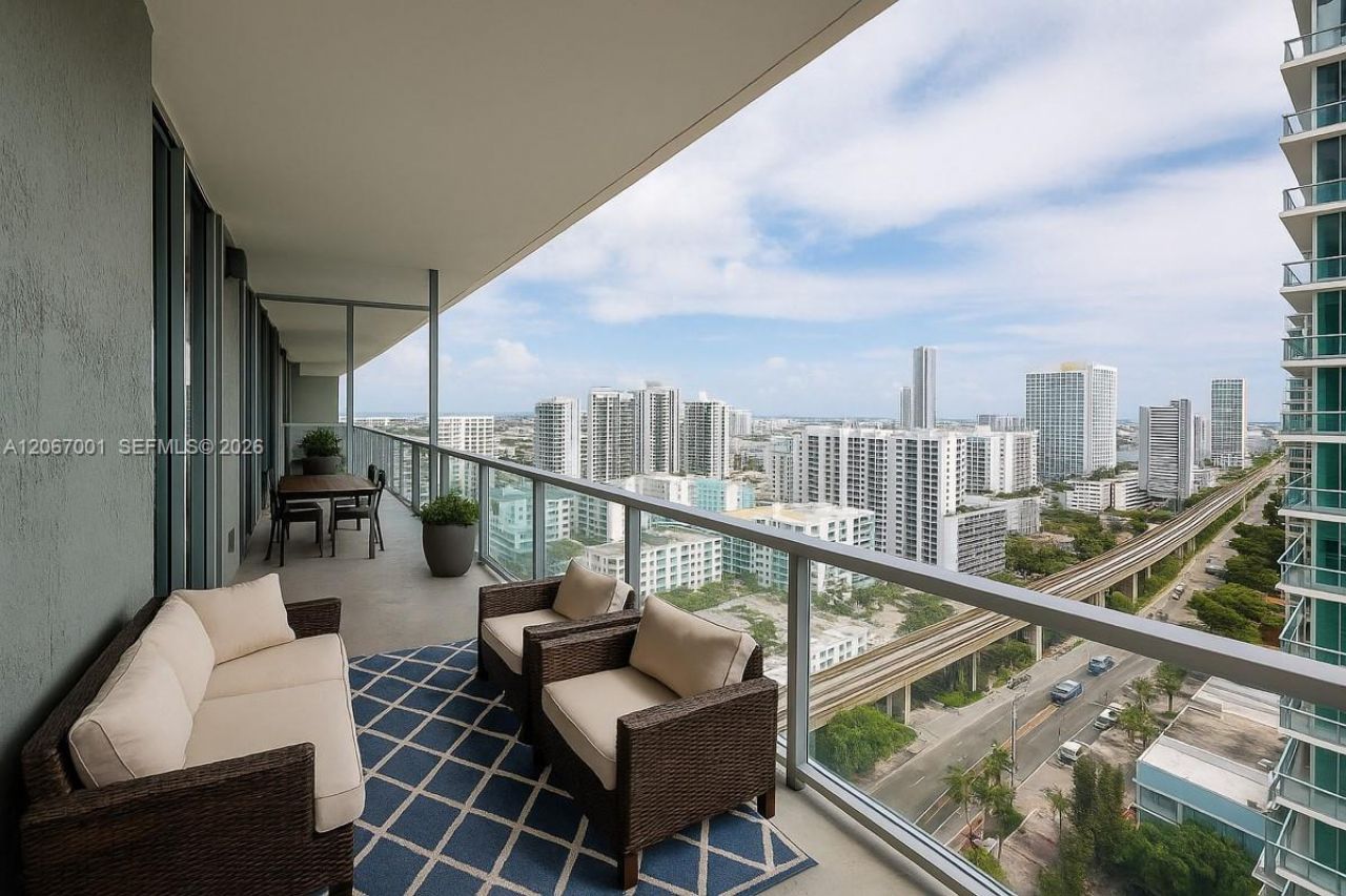 79 SW 12th St , Unit 2809-S, Miami, FL 33130 Photo