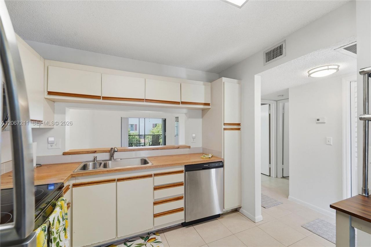 2496 NW 89th Dr , Unit 2496, Coral Springs, FL 33065 Photo