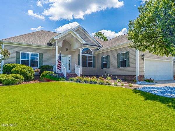 11 Victoria Drive, Whispering Pines, NC 28327