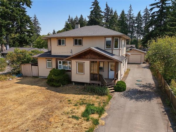 2961 Pickford Rd , Colwood, BC V9B 2K8