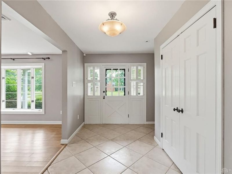 1801 Burgundy Lane, Washington Township, OH 45459 Photo 4