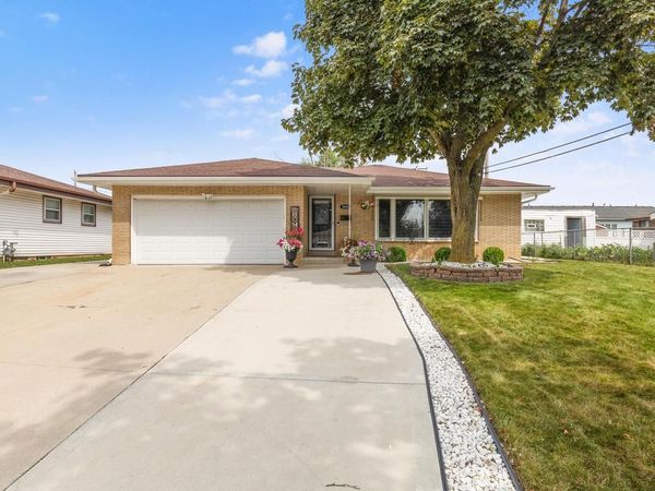 5850 S 14th STREET, Milwaukee, WI 53221