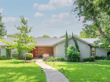 9716 Ravensway Drive, Dallas, TX 75238