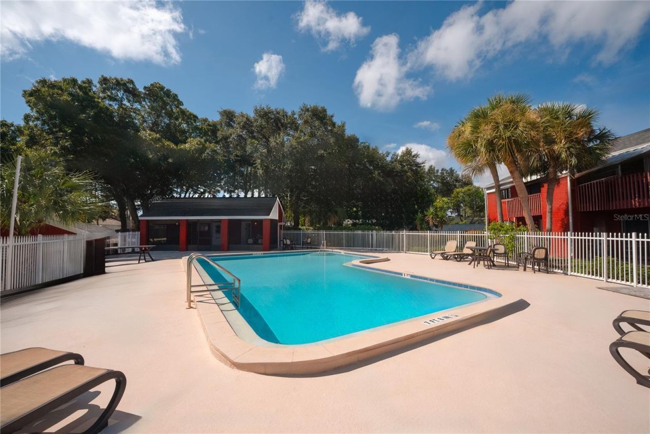 8210 12th Way N, Unit G, Saint Petersburg, FL 33702 Photo