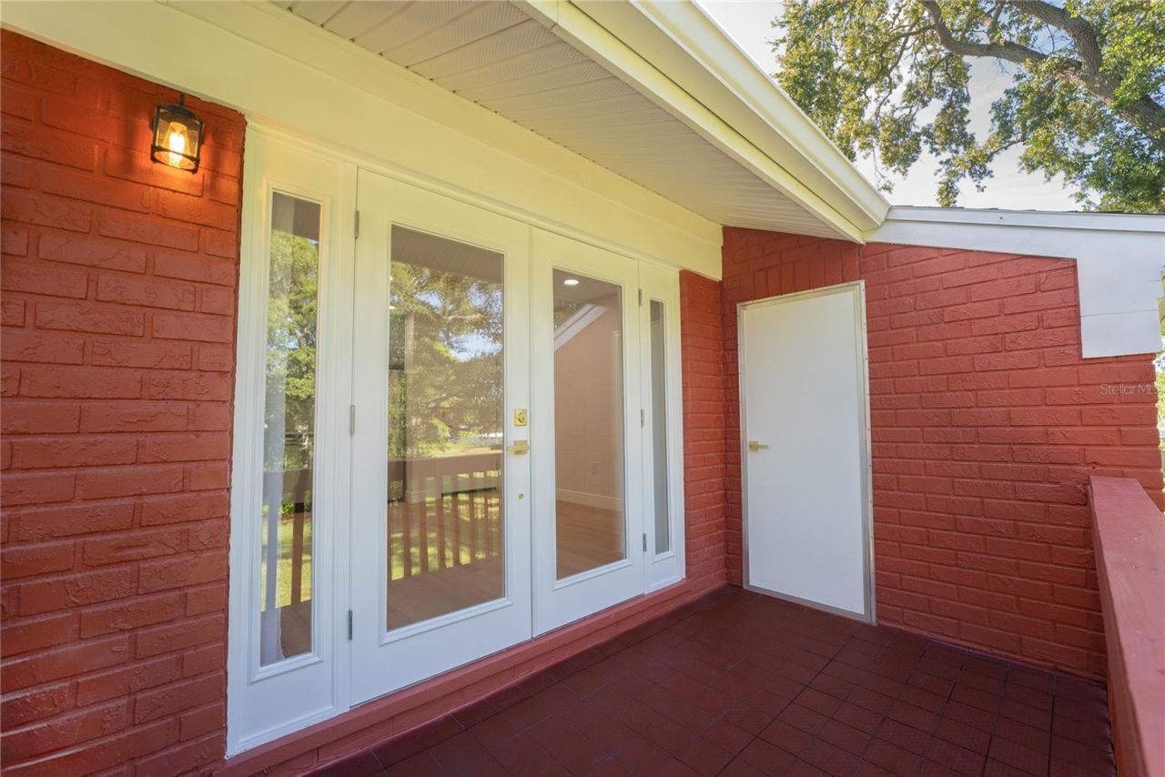 8210 12th Way N, Unit G, Saint Petersburg, FL 33702 Photo