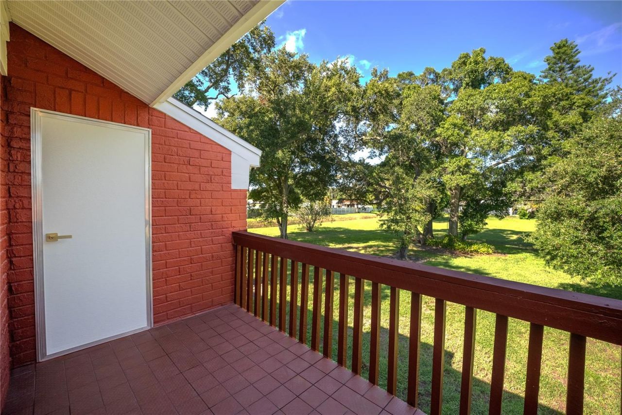 8210 12th Way N, Unit G, Saint Petersburg, FL 33702 Photo