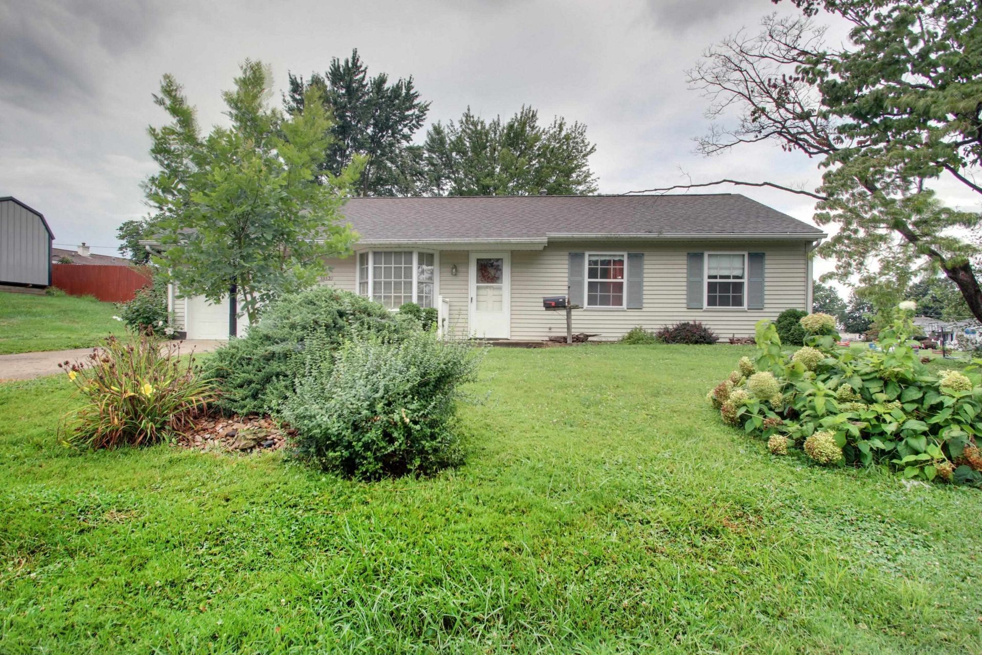 1013 Melodie Lane N, Quincy, IL 62301 Main Photo