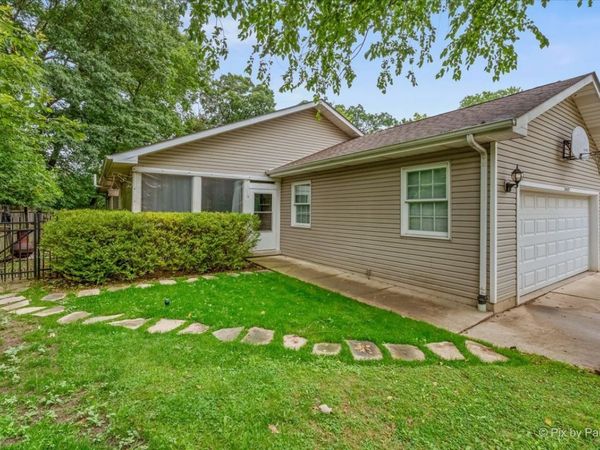 34439 N Hickory Lane, Round Lake, IL 60073