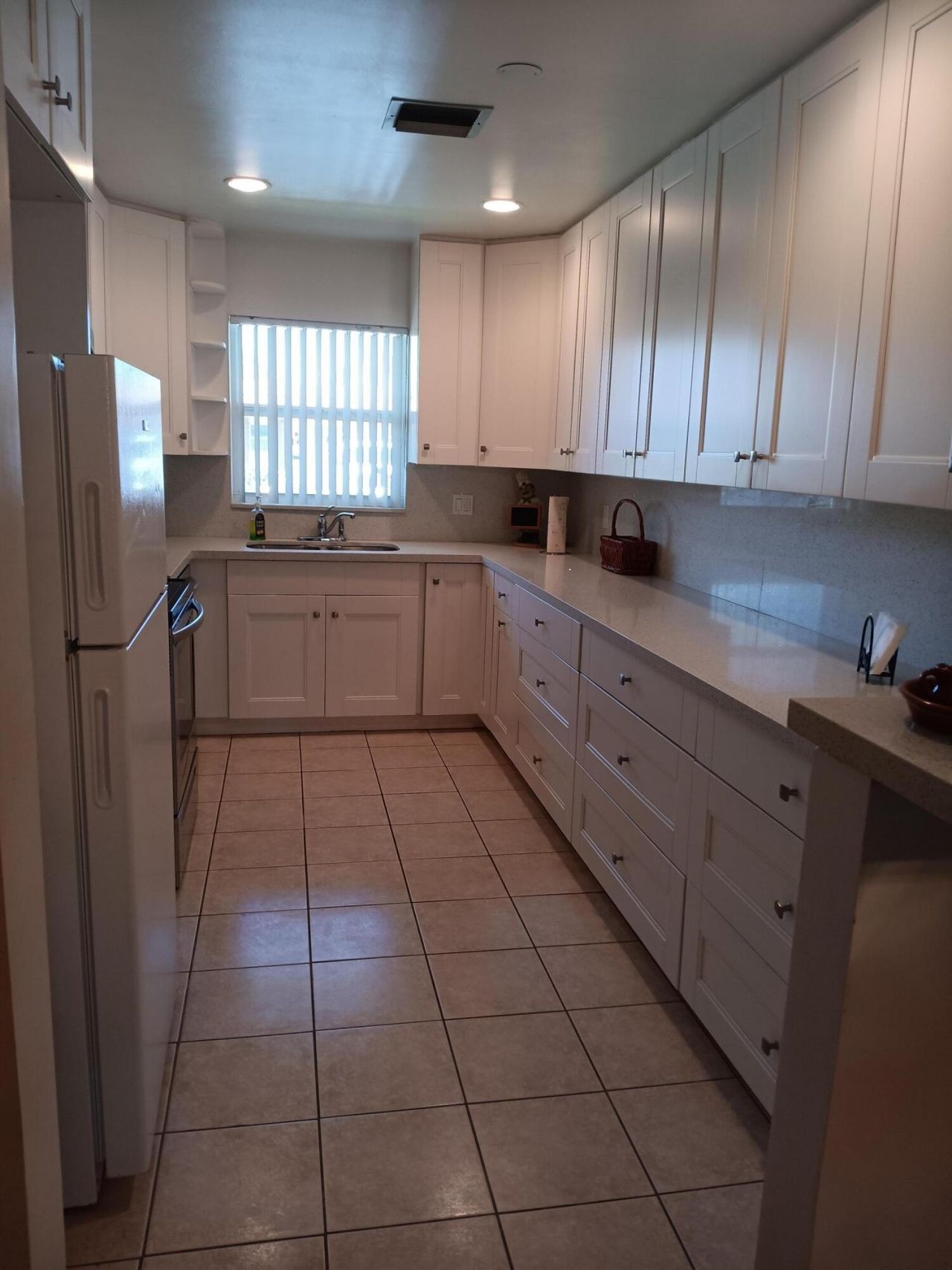 5730 Fernley Drive E, Unit 27, West Palm Beach, FL 33415 Photo