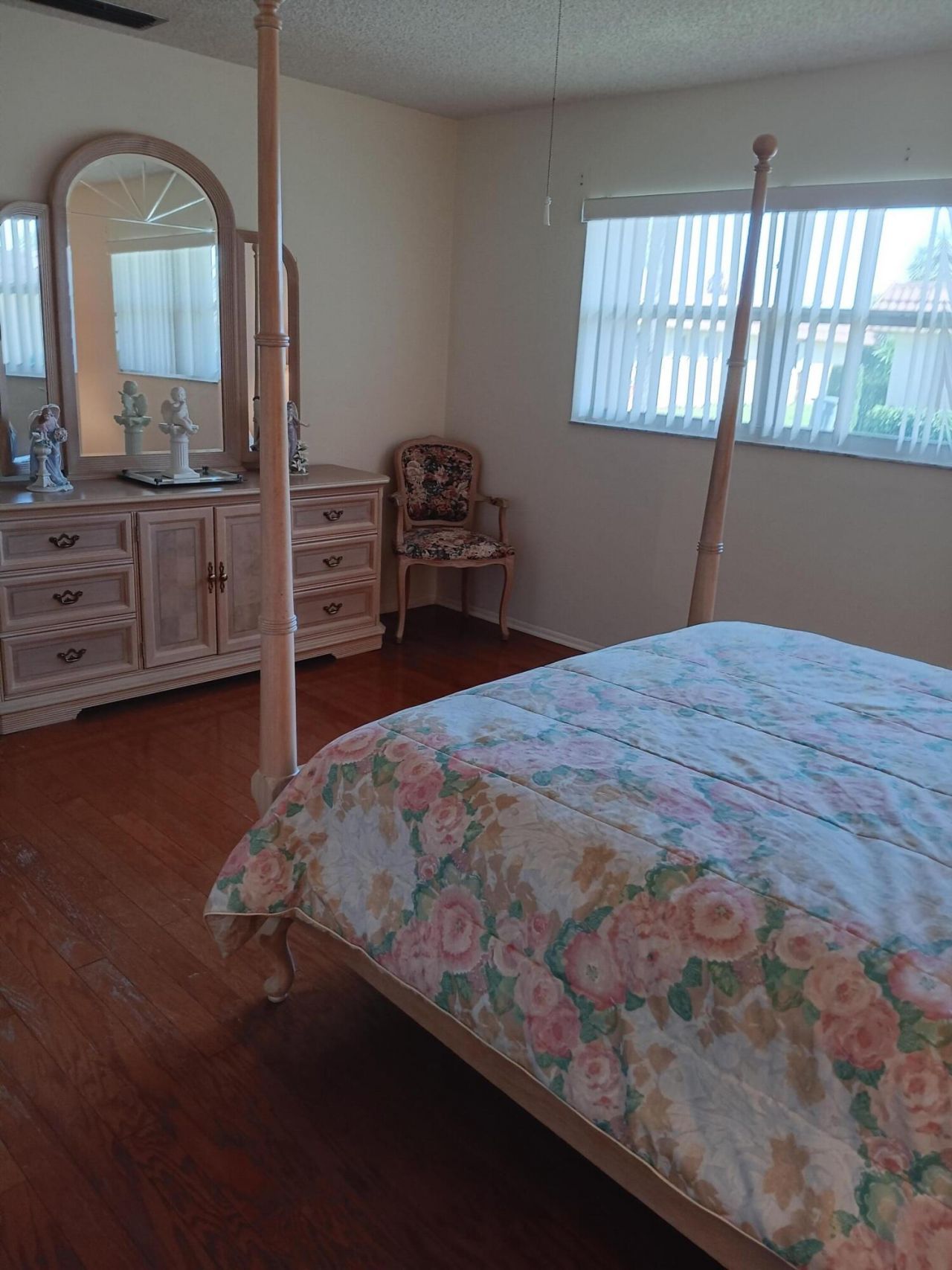 5730 Fernley Drive E, Unit 27, West Palm Beach, FL 33415 Photo