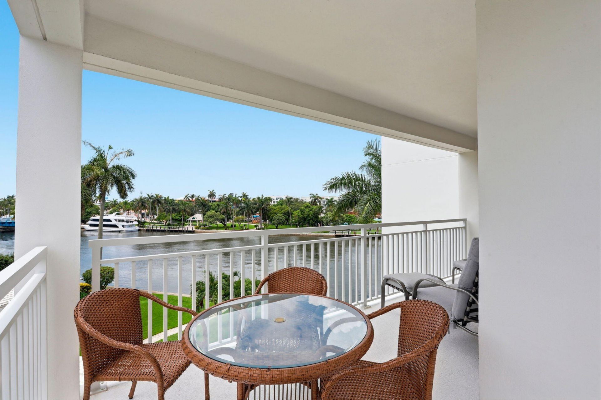 1000 Lowry Street, Unit 4F, Delray Beach, FL 33483 Photo
