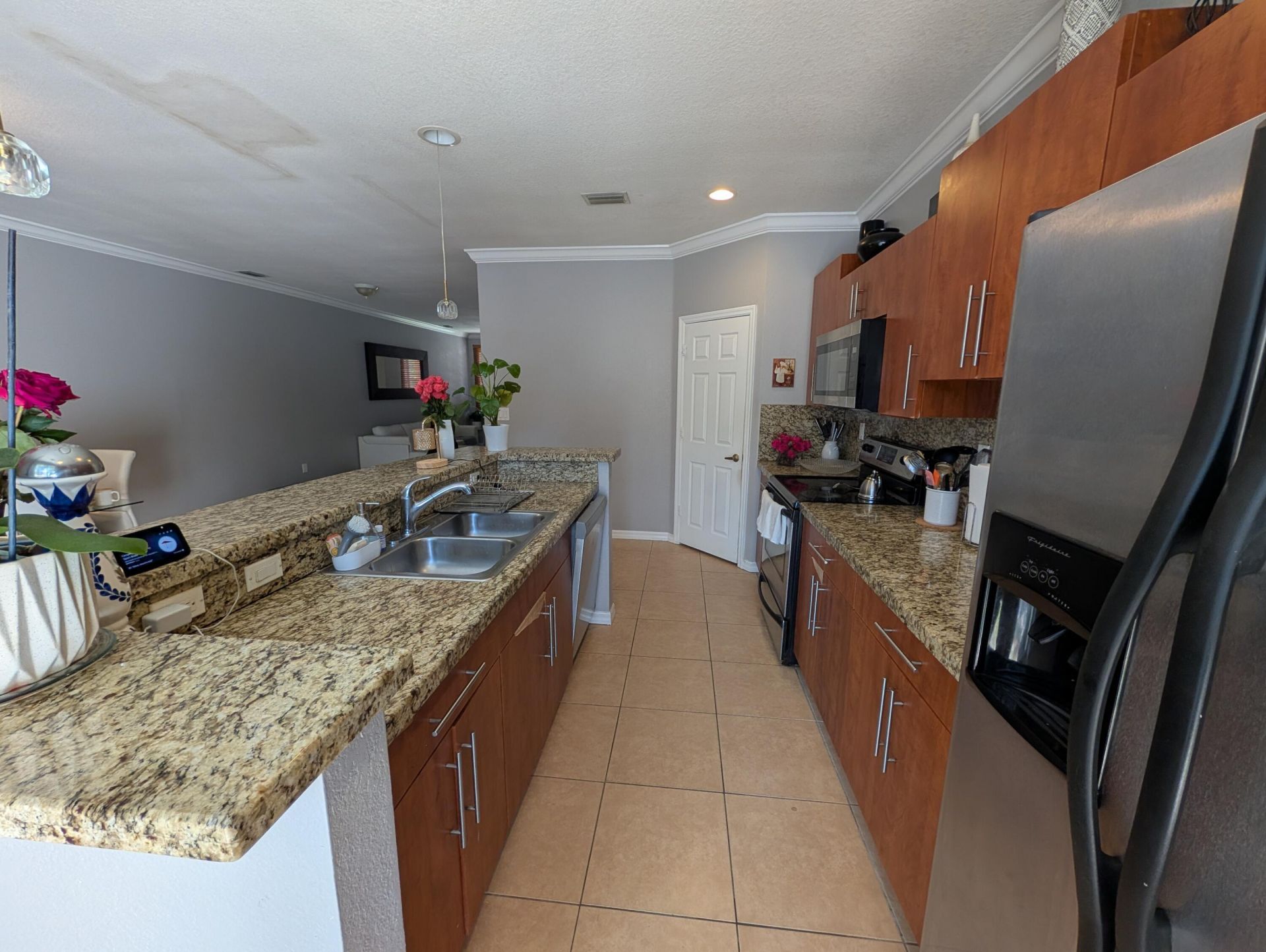 238 SE 2nd Avenue, Hallandale Beach, FL 33009 Photo
