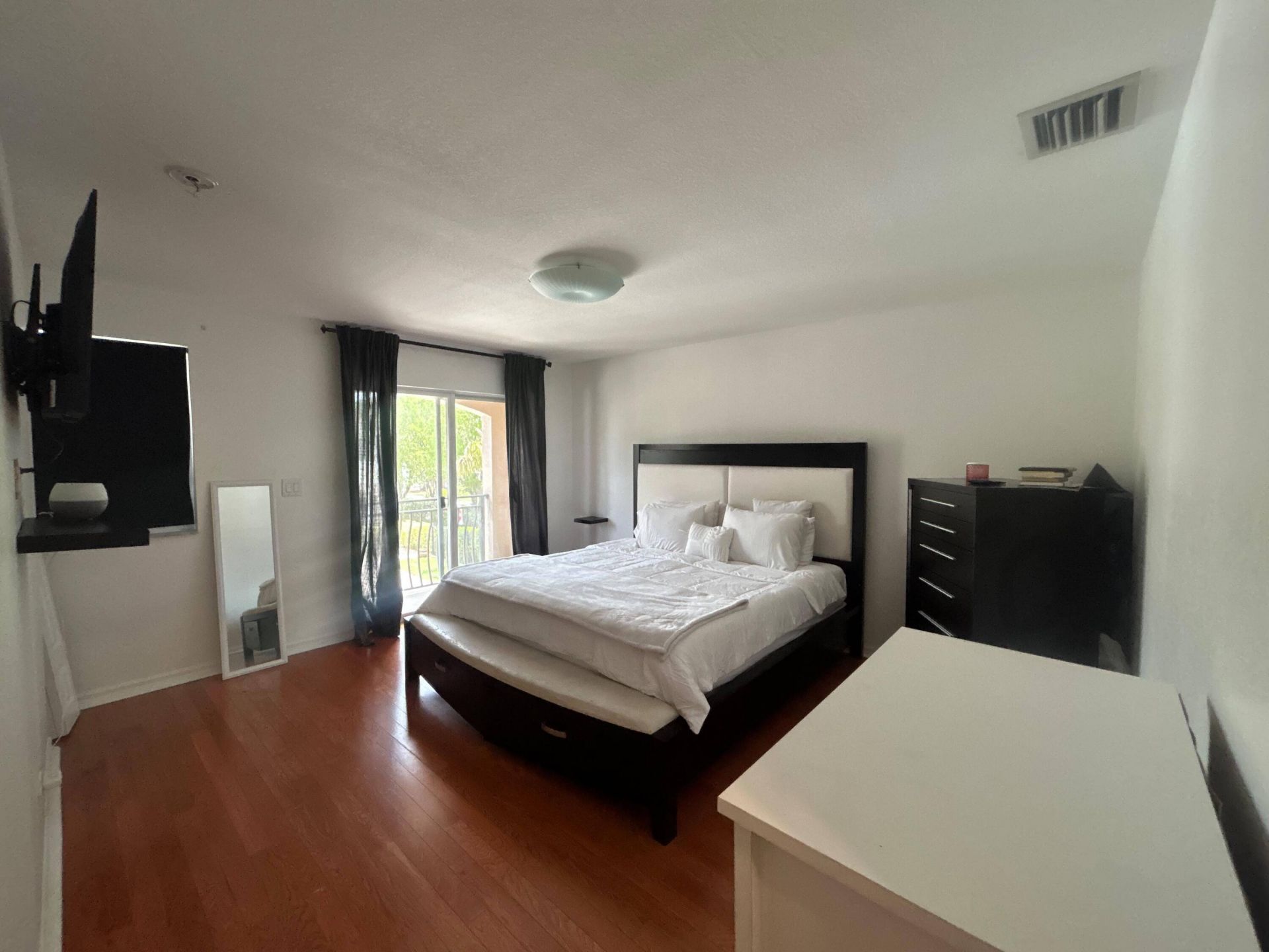 238 SE 2nd Avenue, Hallandale Beach, FL 33009 Photo