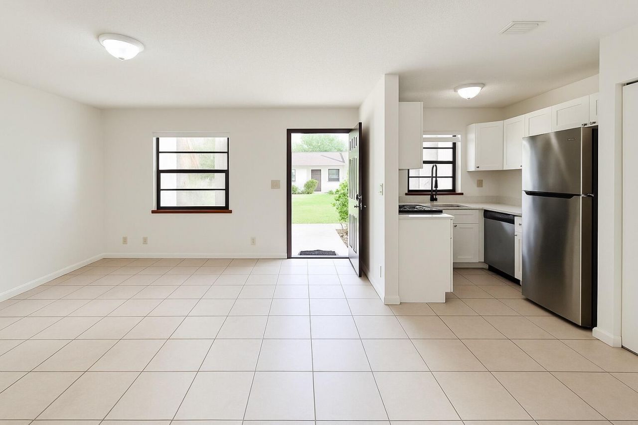 1226 N Haverhill Road, Unit 4, Haverhill, FL 33417 Photo