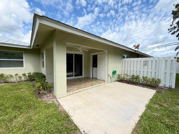 3794 SE County Line Road, Unit 102, Jupiter, FL 33469