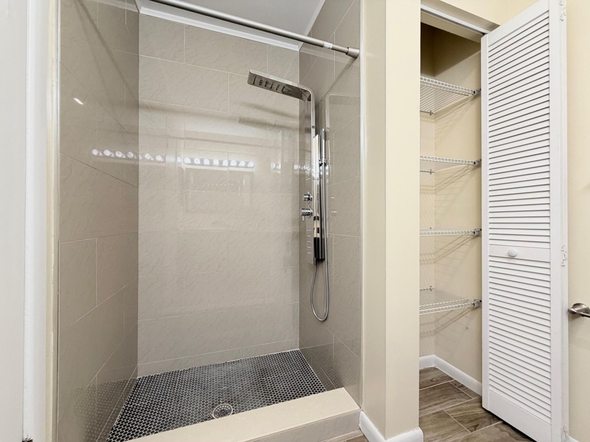 3794 SE County Line Road, Unit 102, Jupiter, FL 33469 Photo